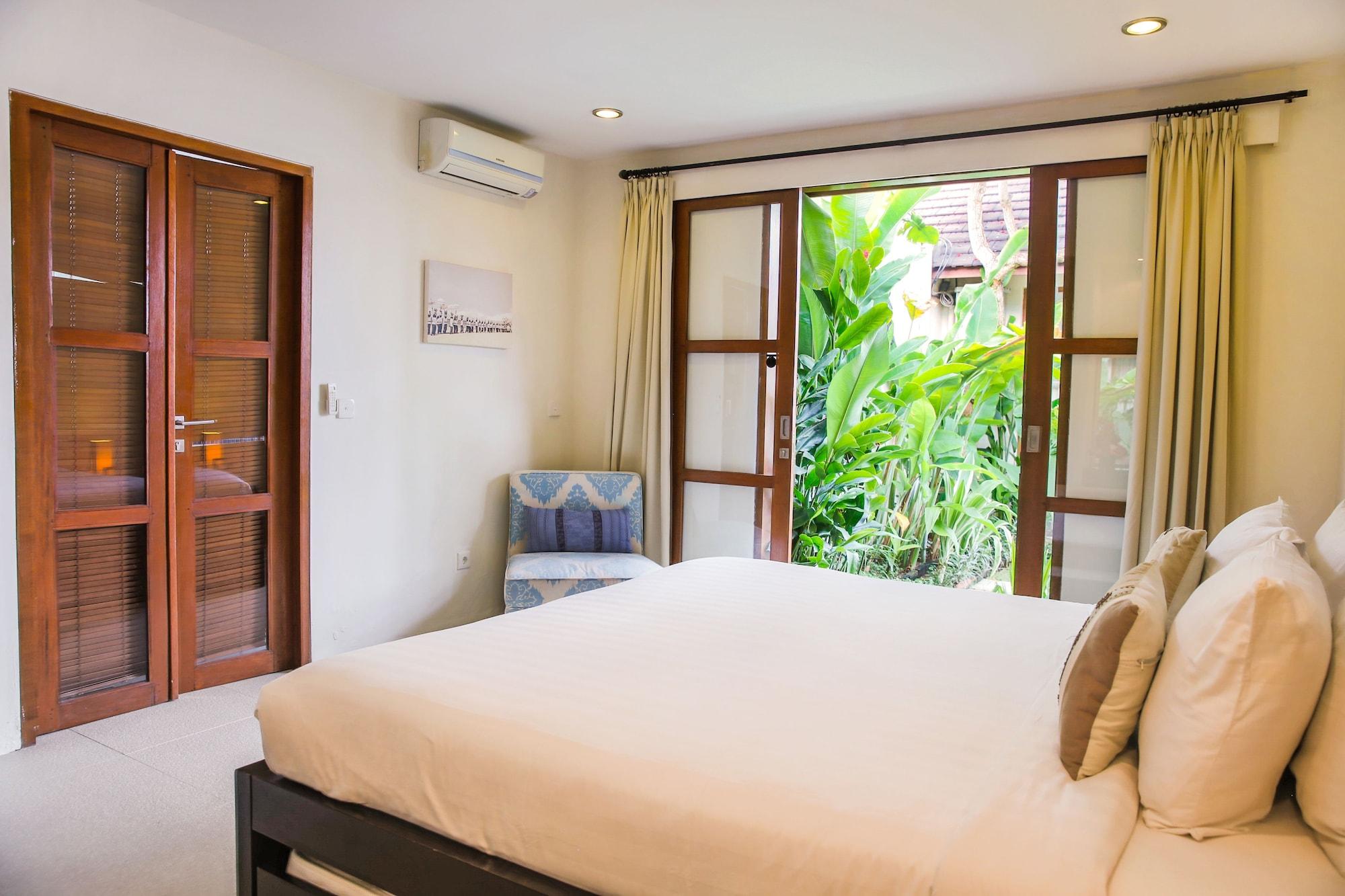 Samana Villas Legian  Exterior photo