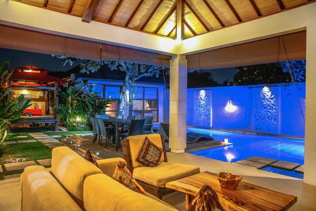 Samana Villas Legian  Exterior photo