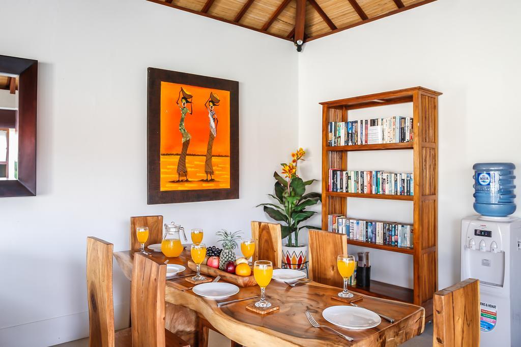 Samana Villas Legian  Exterior photo