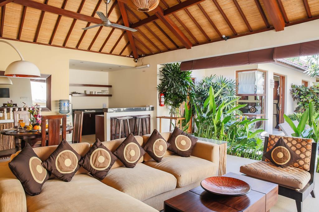 Samana Villas Legian  Exterior photo